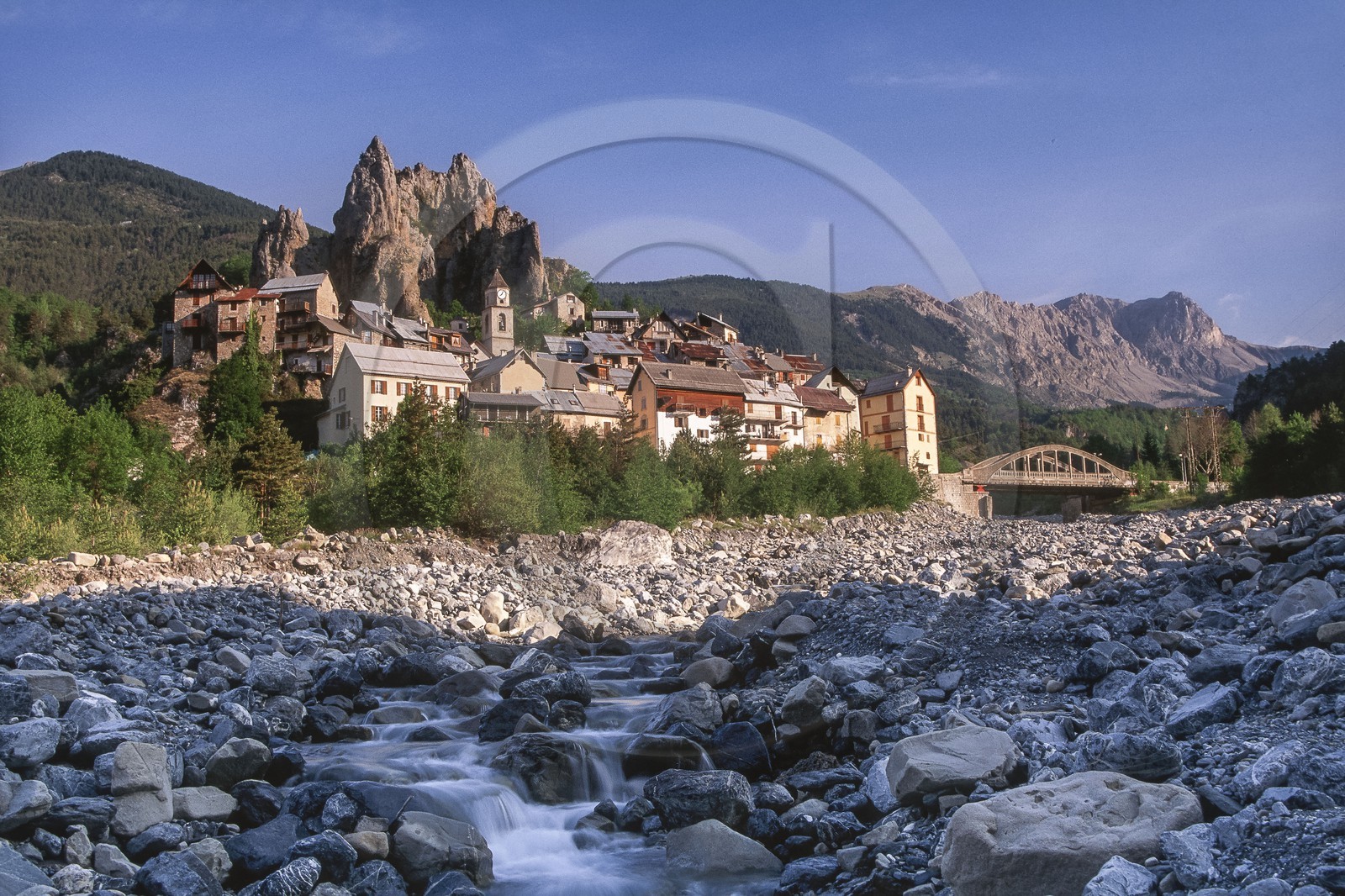 Vallée de la Roya, Parc national du Mercantour, village de Péone