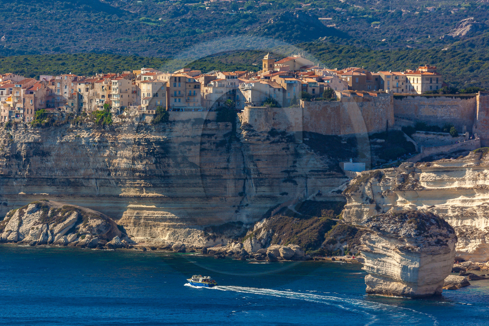 Bonifacio, bateau de promenade en mer