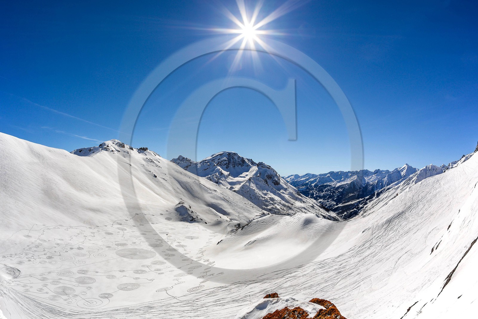 Serre-Chevalier, Snow drawings, une œuvre de l'artiste Sonja Hinrichsen