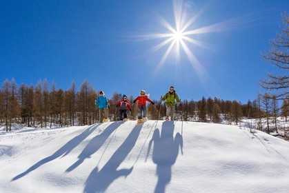 Crévoux, randonnée famille en raquettes à neige