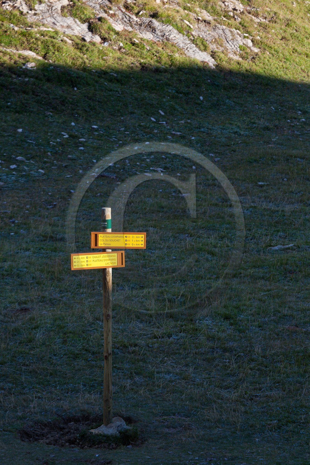 Plateau d'Emparis, panneau signalétique de randonnée