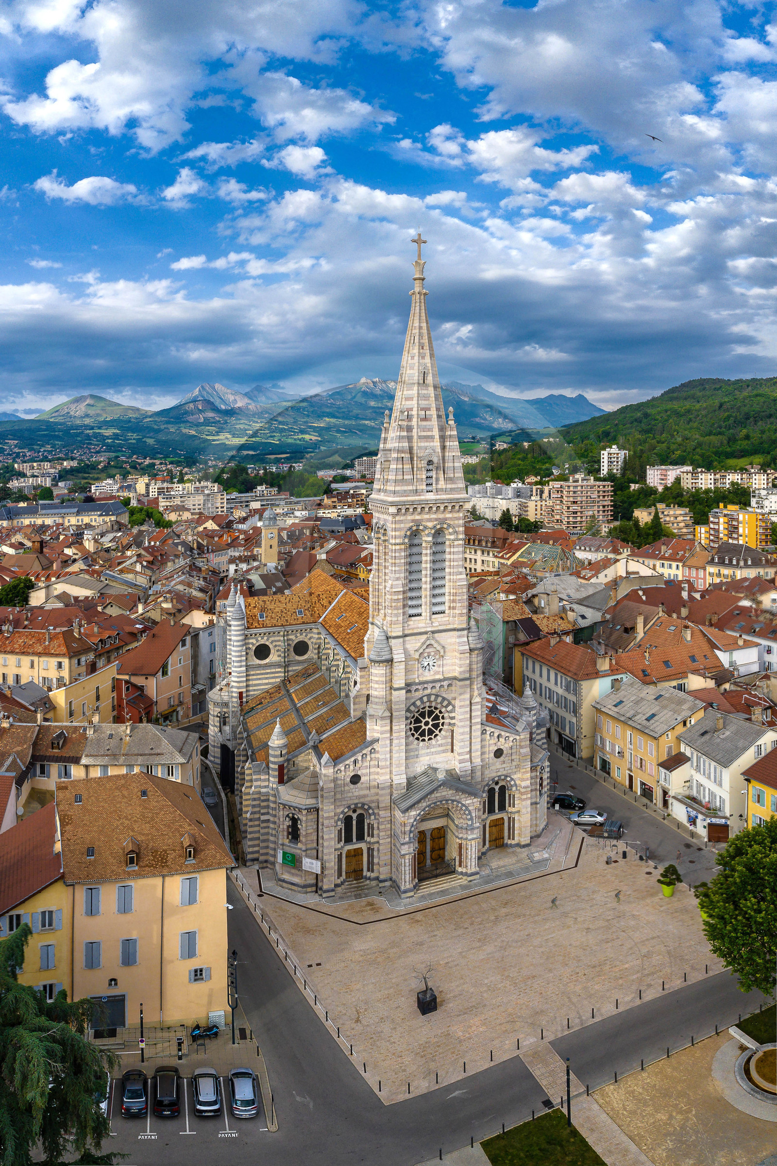 Gap, Cathédrale Notre-Dame et Saint-Arnoux