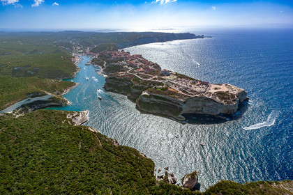 Bonifacio, falaises de calcaire
