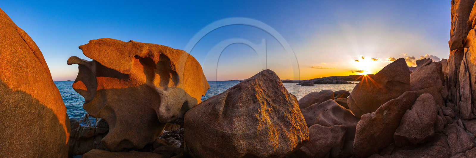 Porto-Vecchio, rochers porphyres de Palombaggia