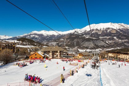 La station de ski Sauze Super-Sauze est une station village située entre 1400 et 2400 m