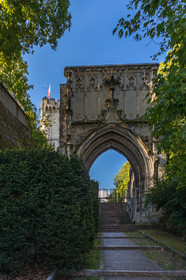 Château des ducs de Savoie, porte de l'esplanade