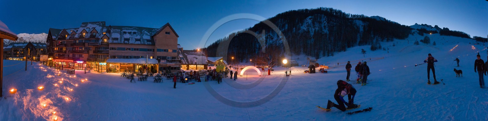 Station de ski de Réallon, course de ski alpinisme nocturne Laetitia Roux