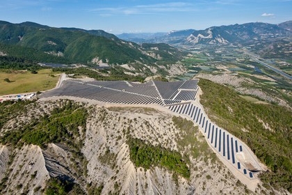 La plus grande centrale solaire photovoltaïque de France