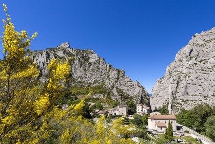 vallée du Buëch, village de Sigottier