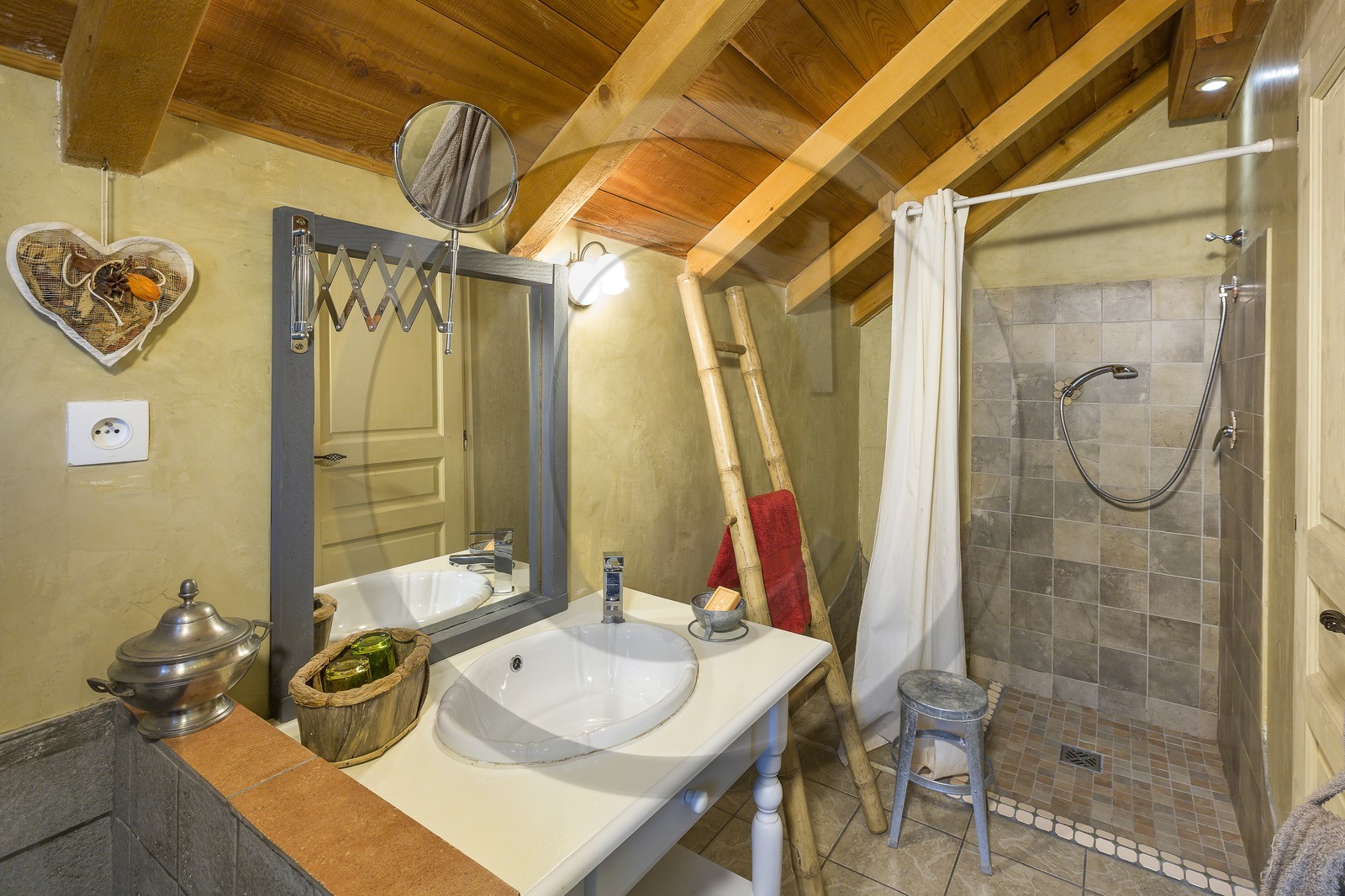 Chalet Au Fil de l'Onde - Gîte d'étape et chambres d'hôtes