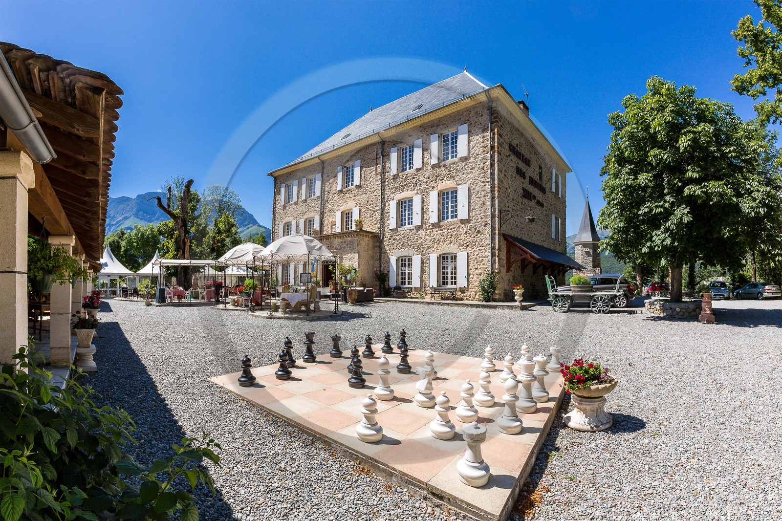 Château des Herbeys, Hôtel ***  Restaurant gastronomique