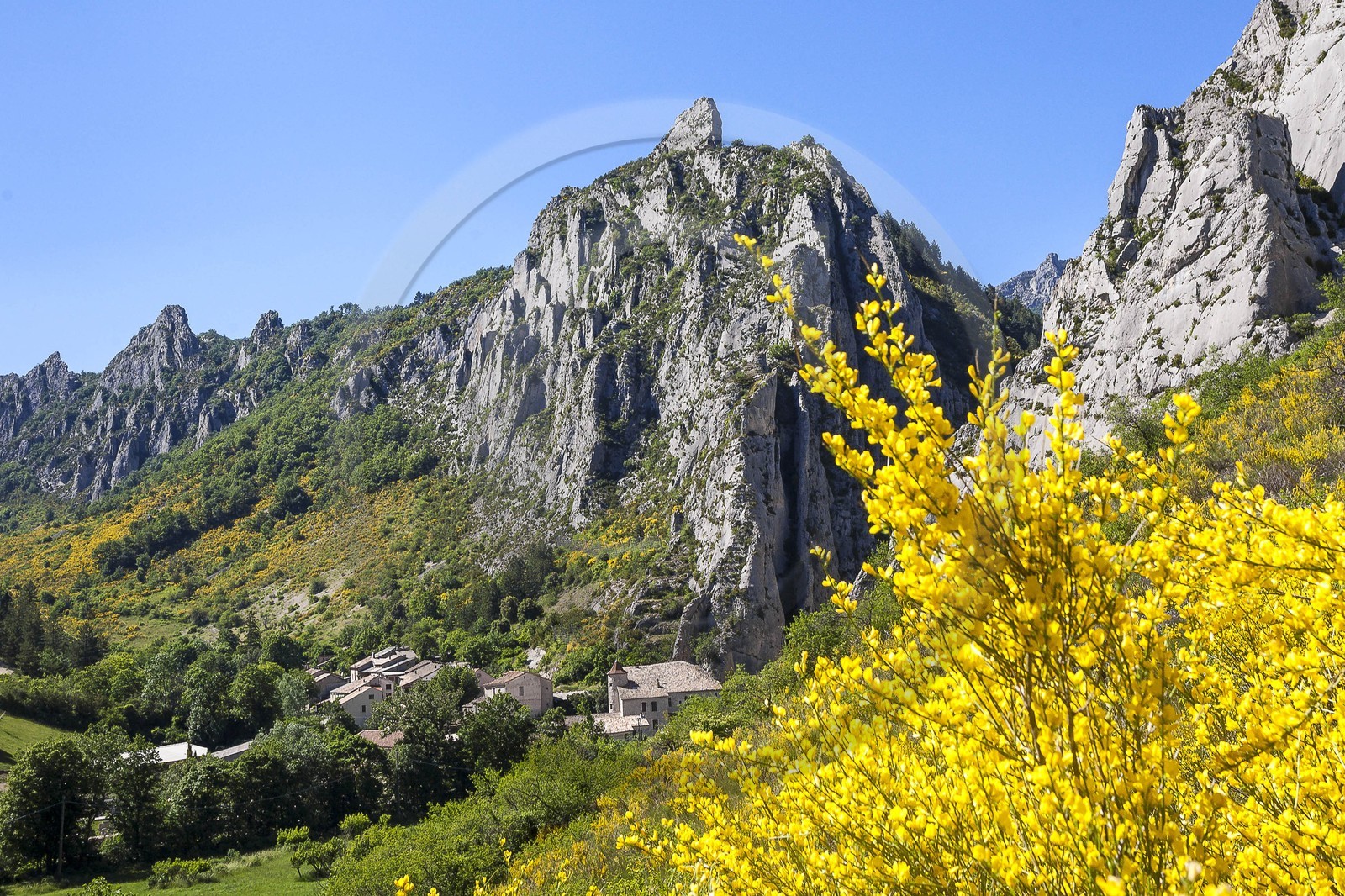 vallée du Buëch, village de Sigottier
