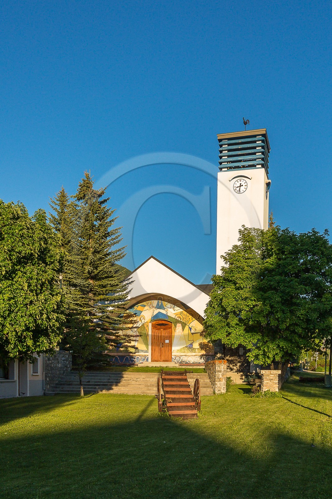 Larche, col de Larche, Église Notre-Dame-des-Neiges (XXe siècle)