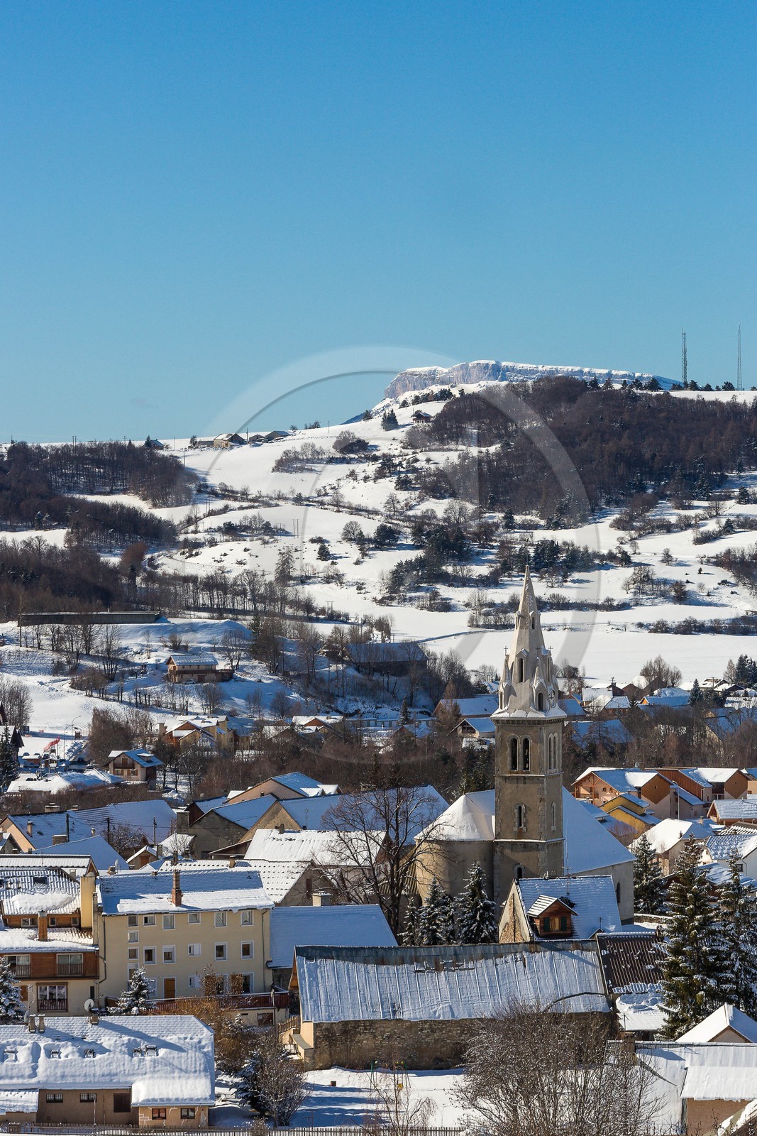 Vallée du Champsaur, station village d'Ancelle