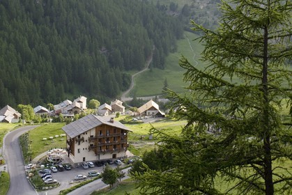 Saint-Véran, 2 042 m d'altitude,  plus haute commune  d'Europe