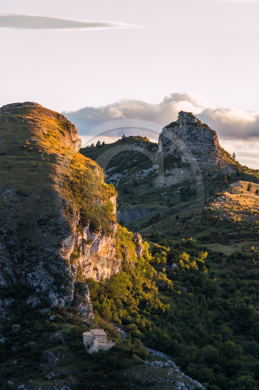 Saint-Geniez, rocher de Dromont,