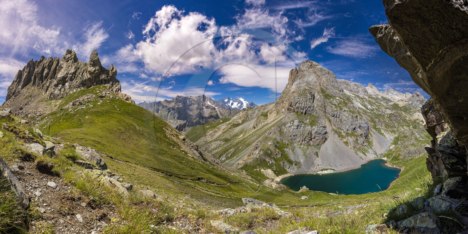 Grand Lac de Monêtier-les-Bains et les Arêtes de la Bruyère