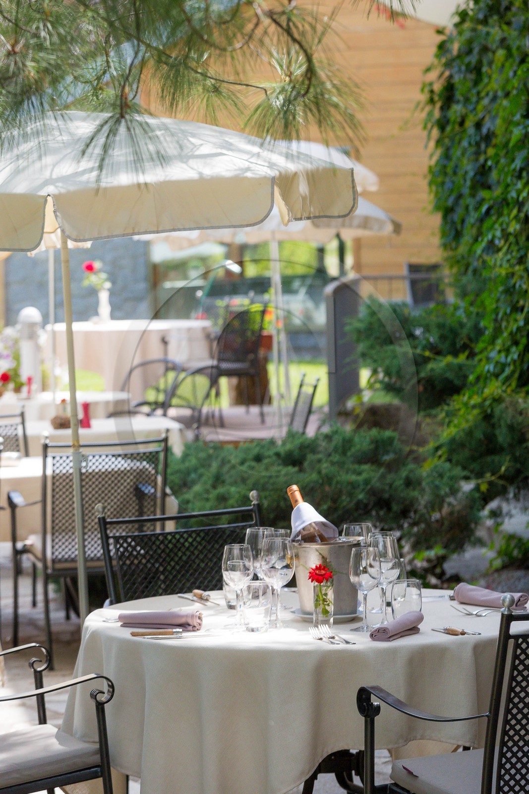 Hôtel restaurant spa Les Bartavelles