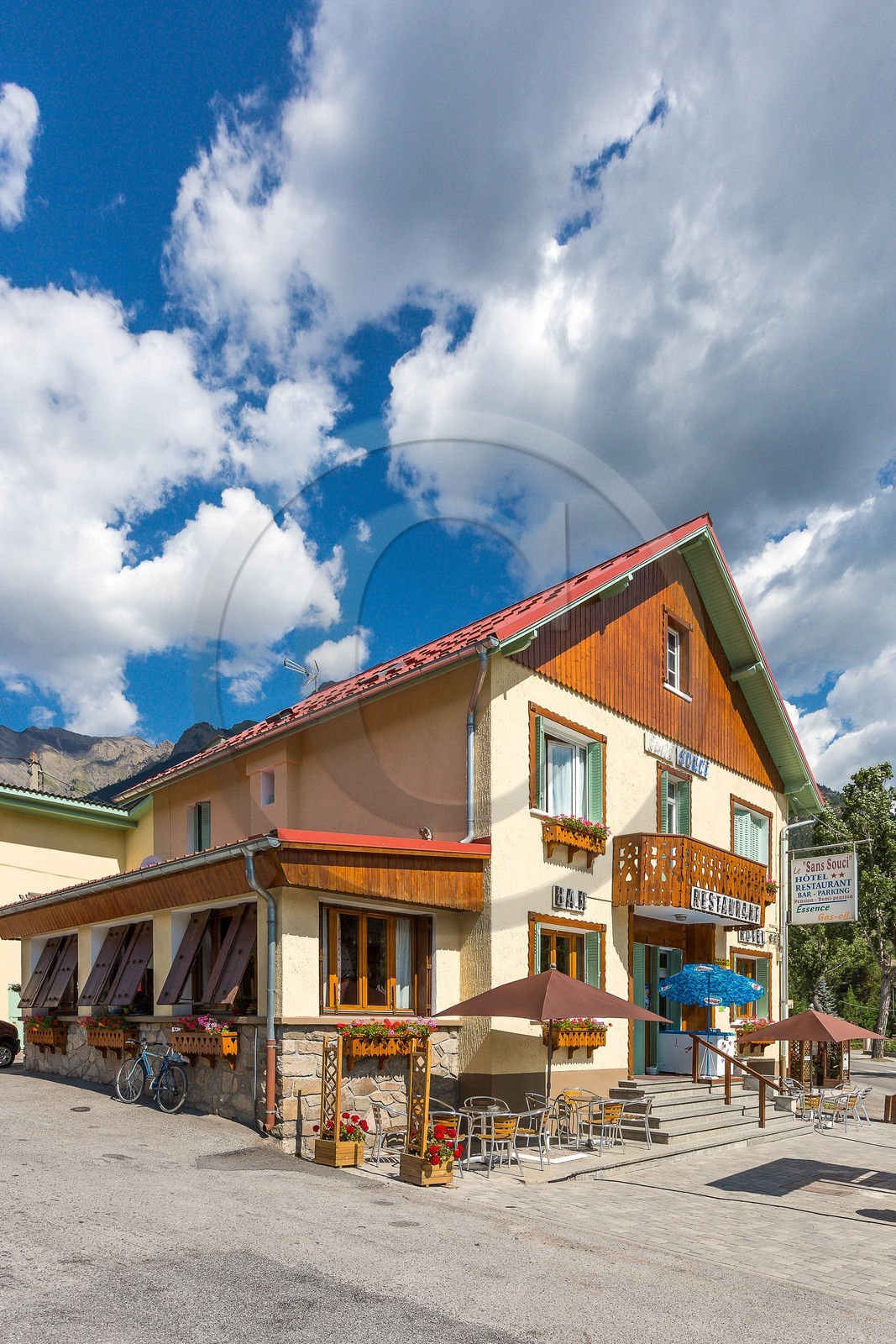 Jausiers, Hôtel Restaurant Le Sans Souci