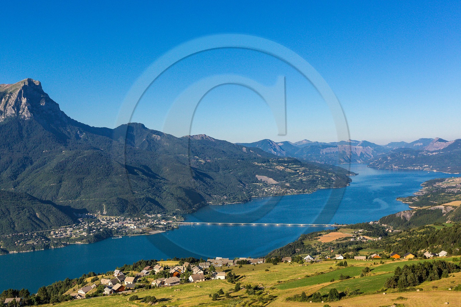 Lac de Serre-Ponçon, Puy-Sanières et Savines-le-Lac