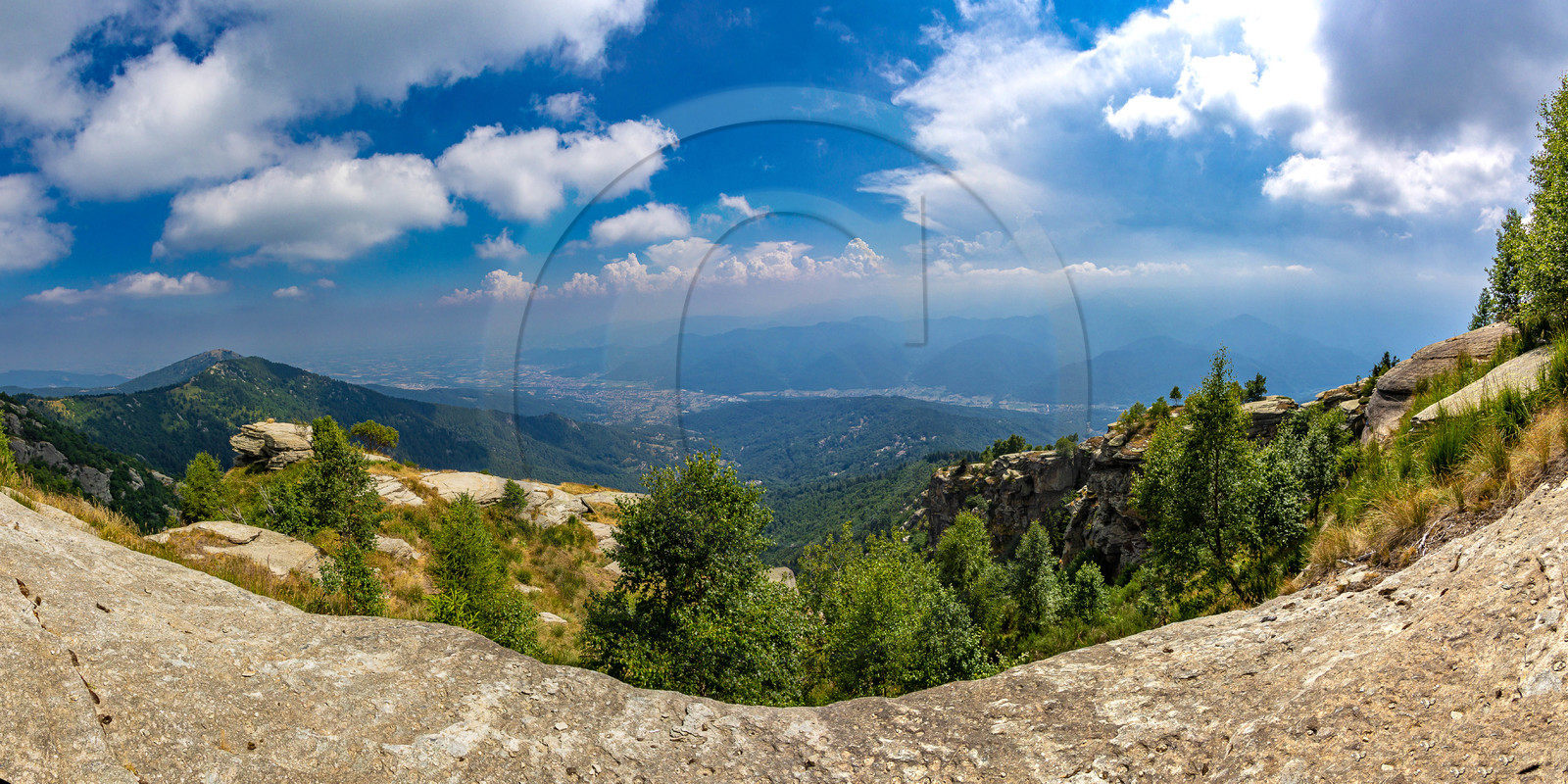 Valle Maira, Roccerè, Area archeologica Roccabruna