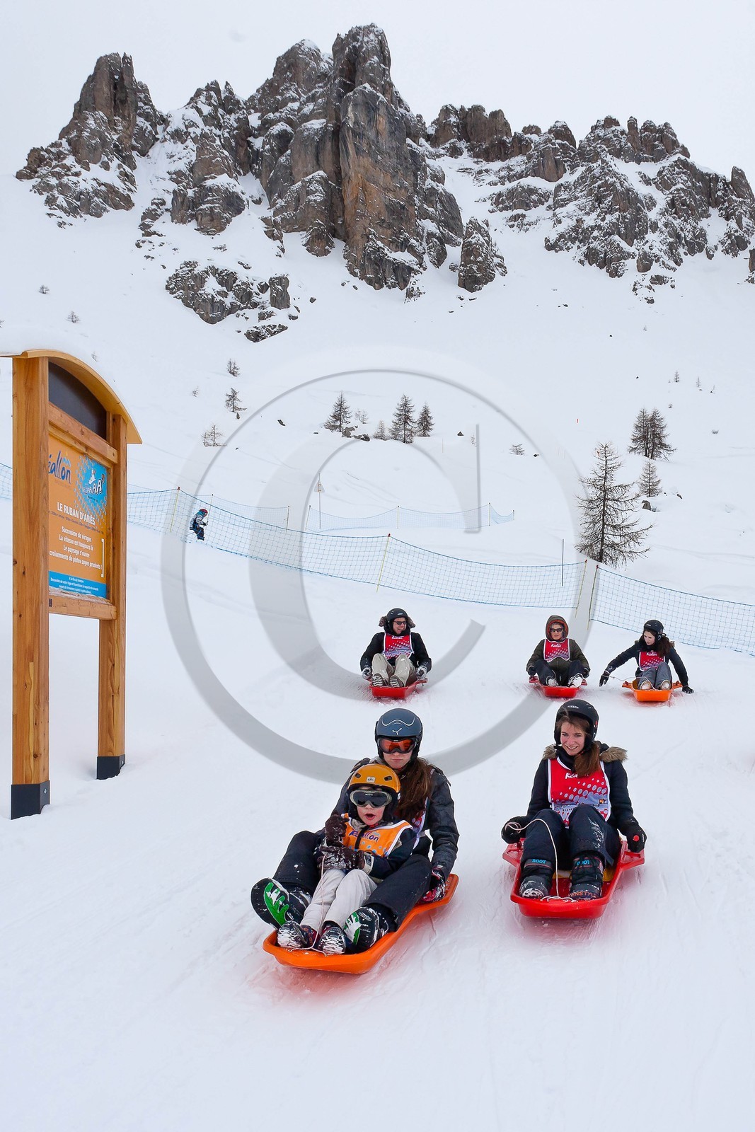 Pays de Serre-Ponçon, Réallon et La Ripaaa, piste de luge 100% naturelle