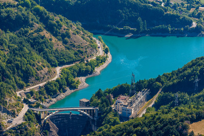 Lac et barrage du Sautet