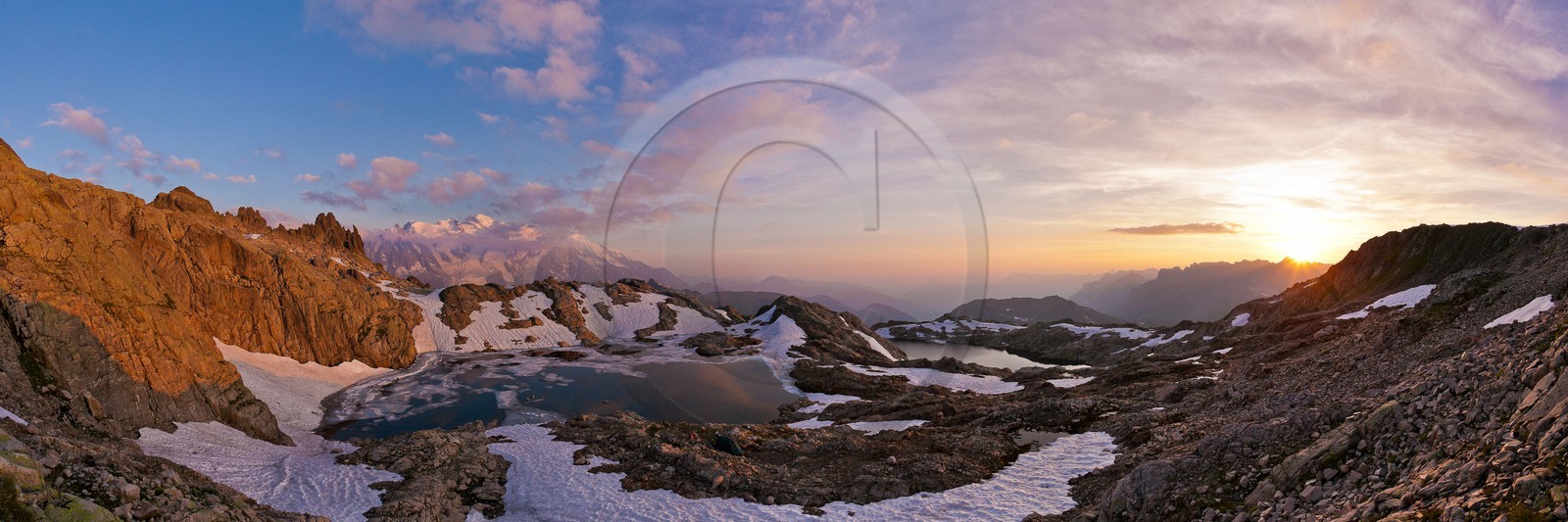 Les Lacs Noirs, le Mont-Blanc et les Fiz