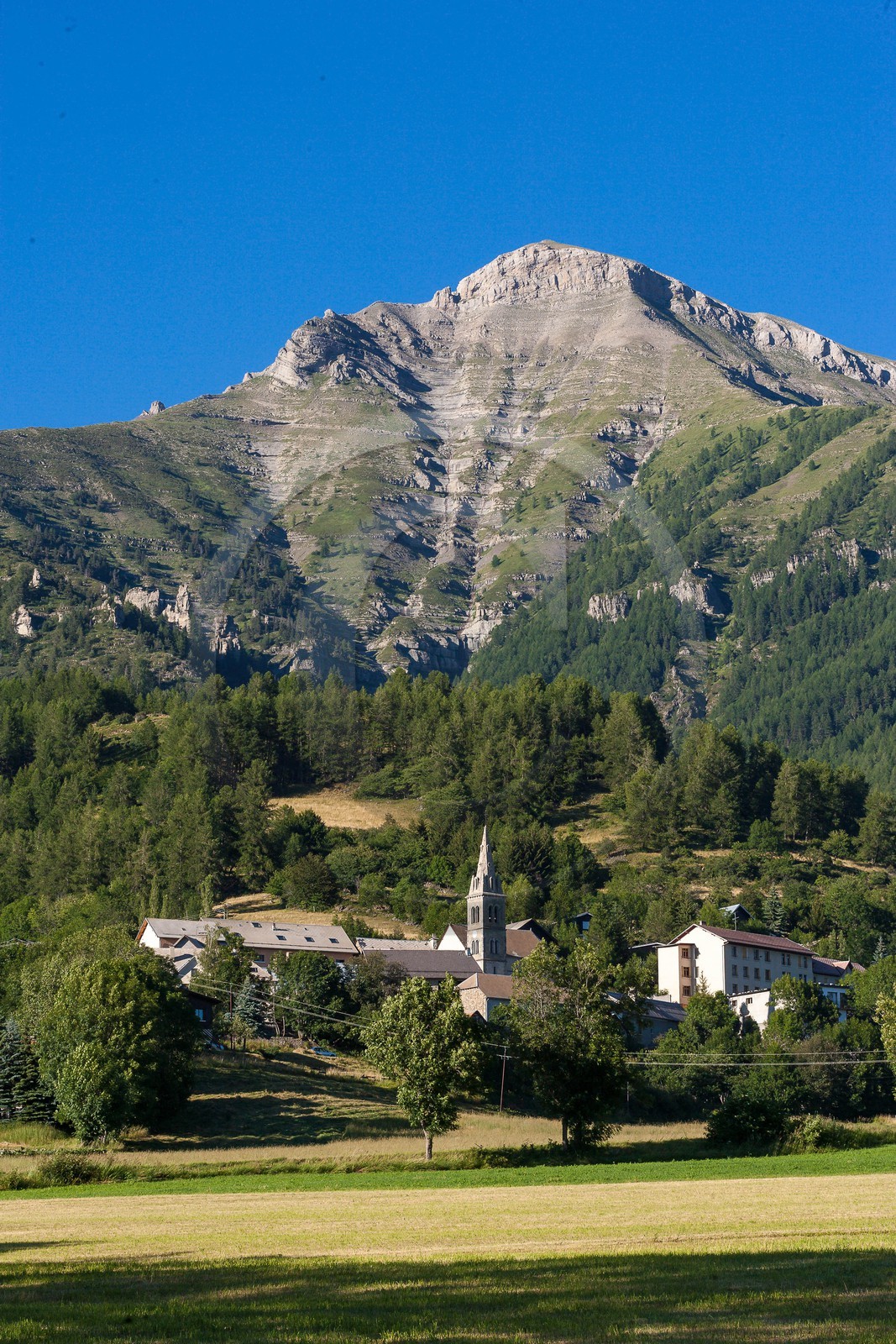 Vallée du Champsaur, village de Saint-Michel-de-Chaillol