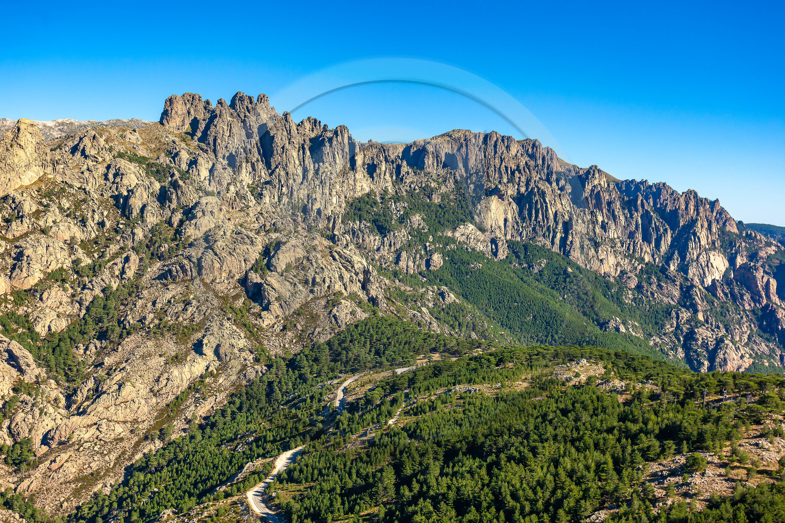 Les Aiguilles de Bavella (forchi di Bavedda )