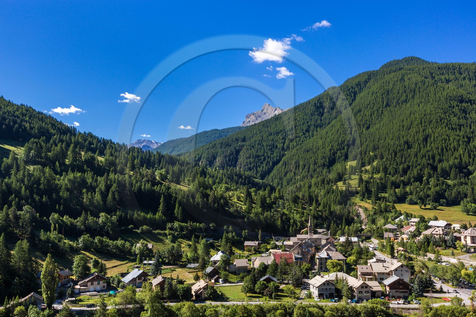 Château-Ville-Vieille, sentier des astragales