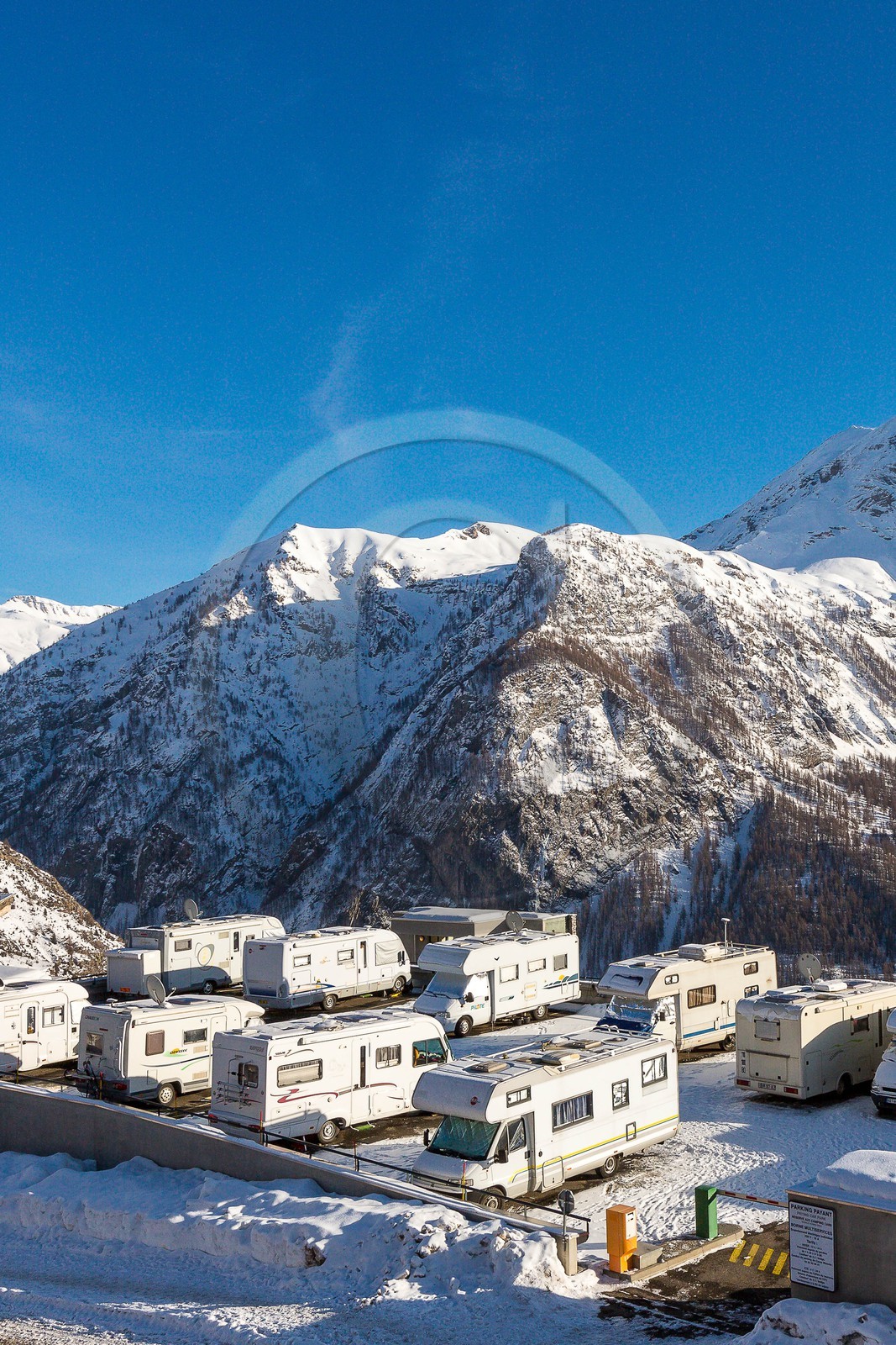 Station de ski d'Orcières 1850, parking camping-car