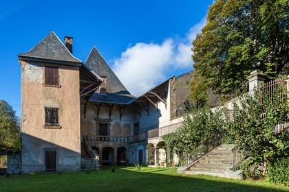 Valbonnais; Chateau Galvin, Haras du Don, Yelena Dovergne