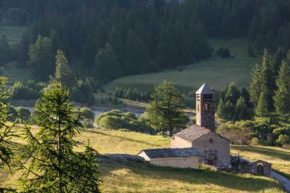 Saint-Paul-sur-Ubaye, Église Saint-Antoine-du-Désert de Maurin
