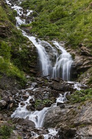 vallon de La Jarjatte, Cascade de Mougious