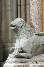 Embrun, Cathédrale Notre-Dame du Réal, détails sculpture