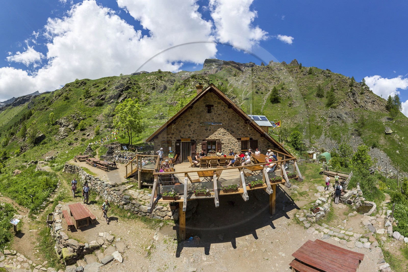 Vallée de Champoléon, refuge du Tourond