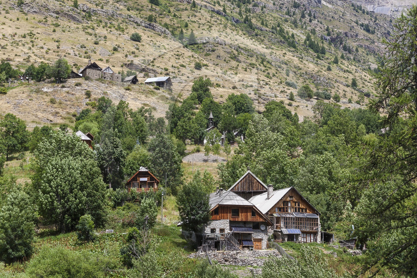 Parc national des Ecrins, village de Dormillouse