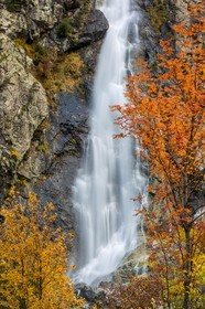 Vallée de la Bonne,  Le Désert, cascade de la Pisse