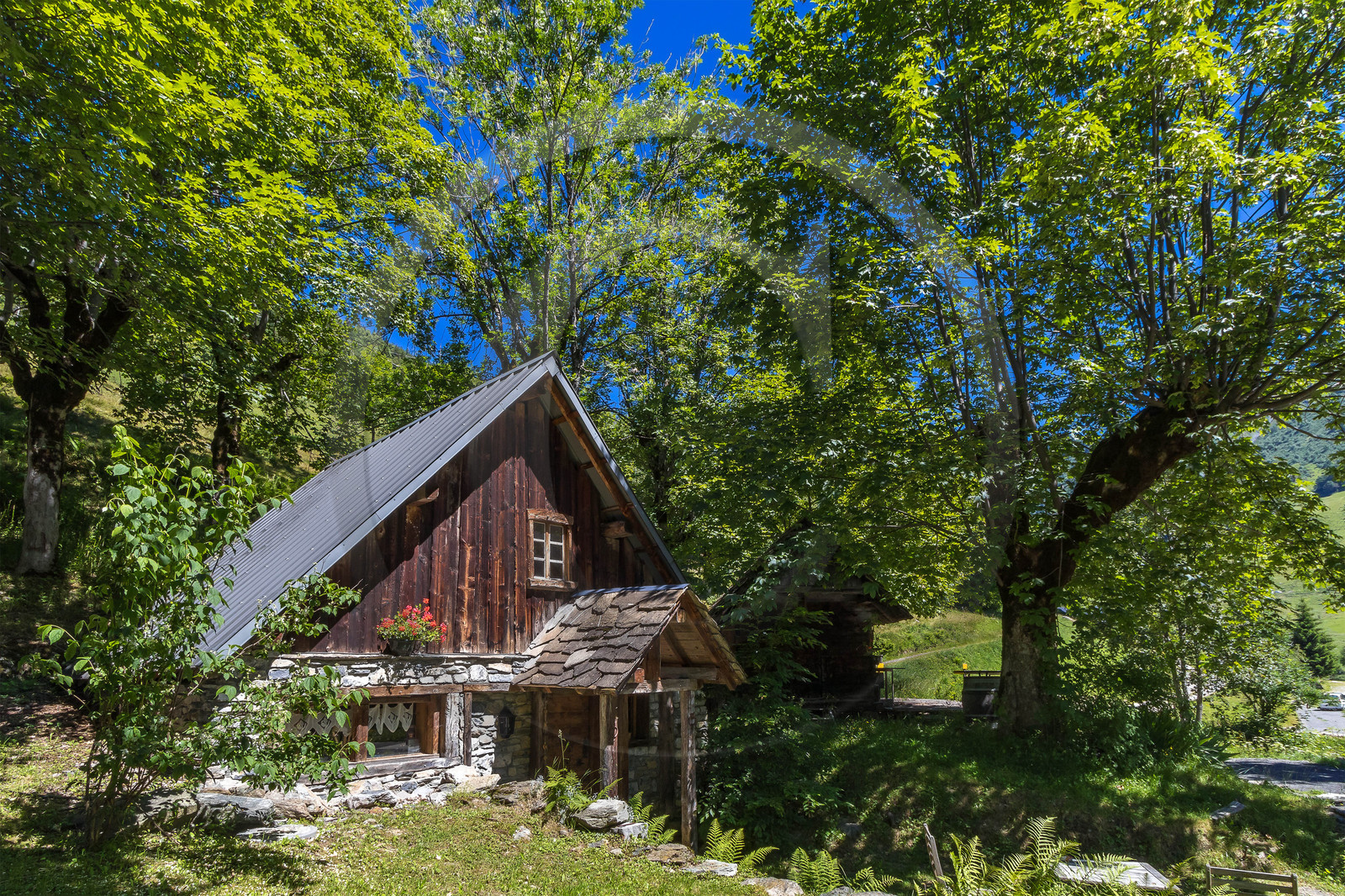 Montsapey, Relais du Lac Noir