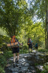Randonnée pédestre sur le GR54