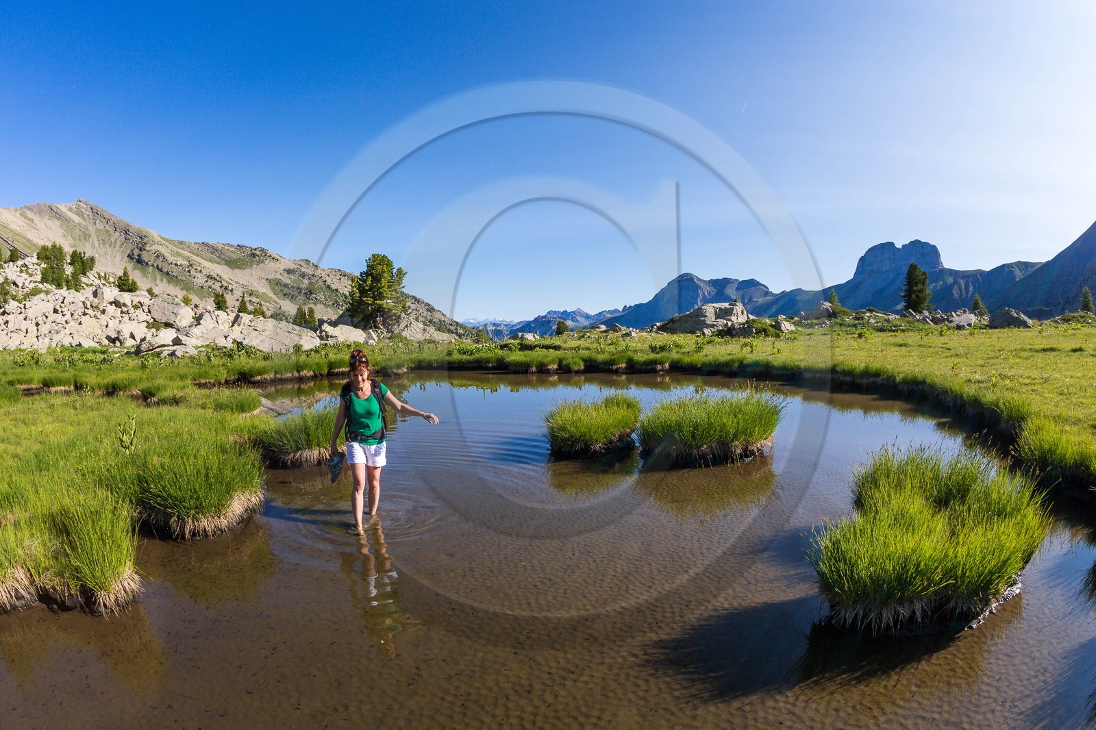 Vallon du Laverq, lac et tourbière Les Eaux-Tortes