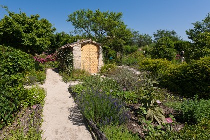 Prieuré Notre-Dame de Salagon et les jardins