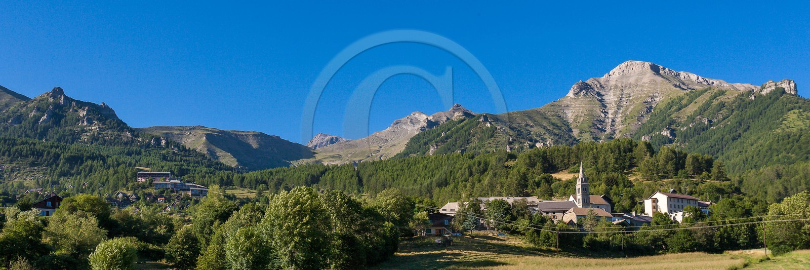 Vallée du Champsaur, village de Saint-Michel-de-Chaillol