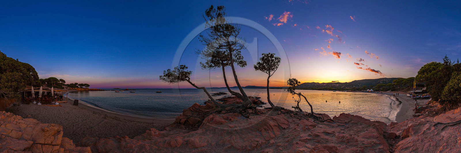 Porto-Vecchio, coucher de soleil sur les plages de Palombaggia