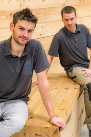 Atelier Monts & Merveilles, Clément Goudet, Compagnon Menuisier Ebéniste et Maxime Cuvelot responsable d'atelier