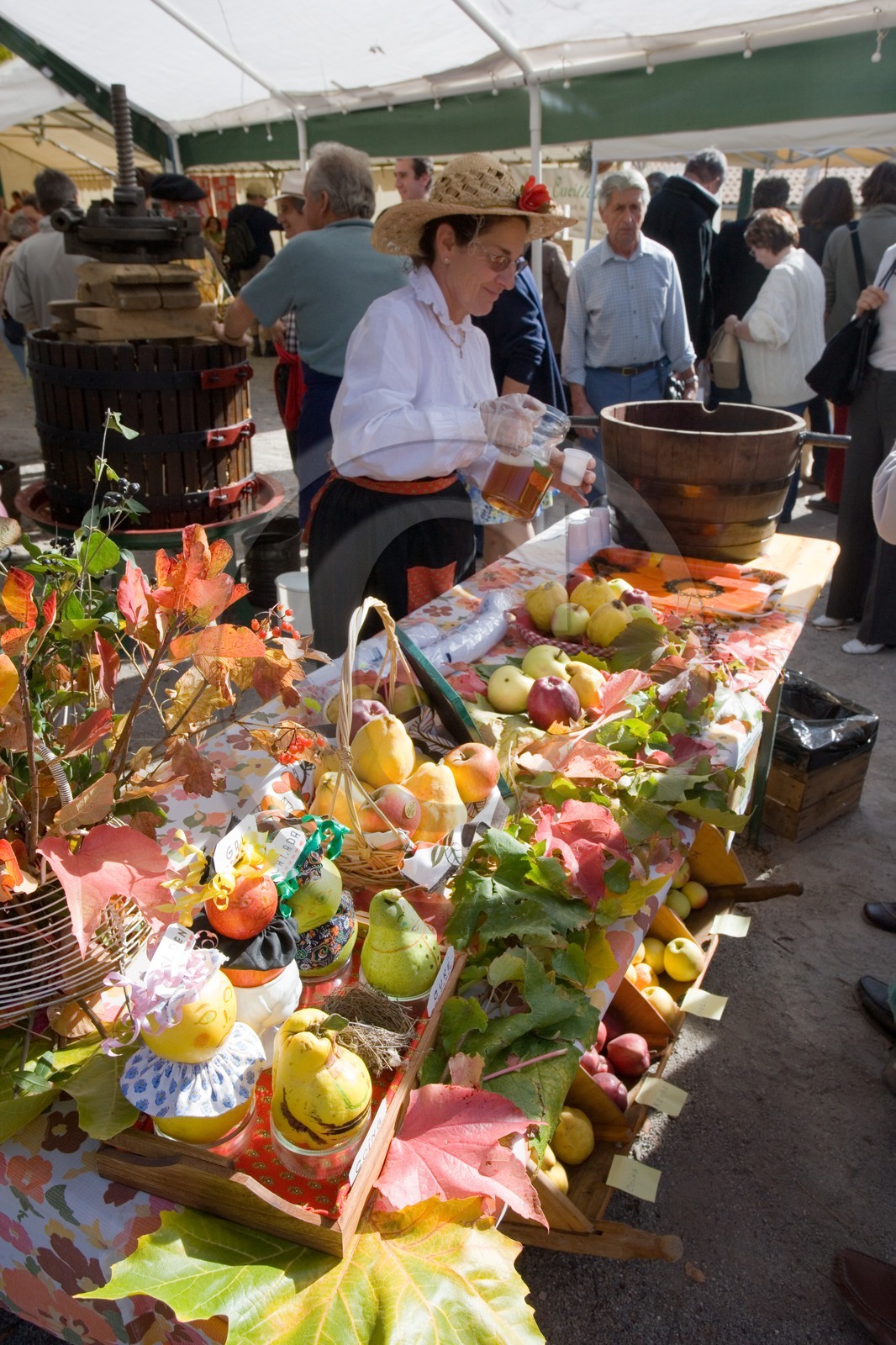 Village d'Orpierre, Marché des saveurs