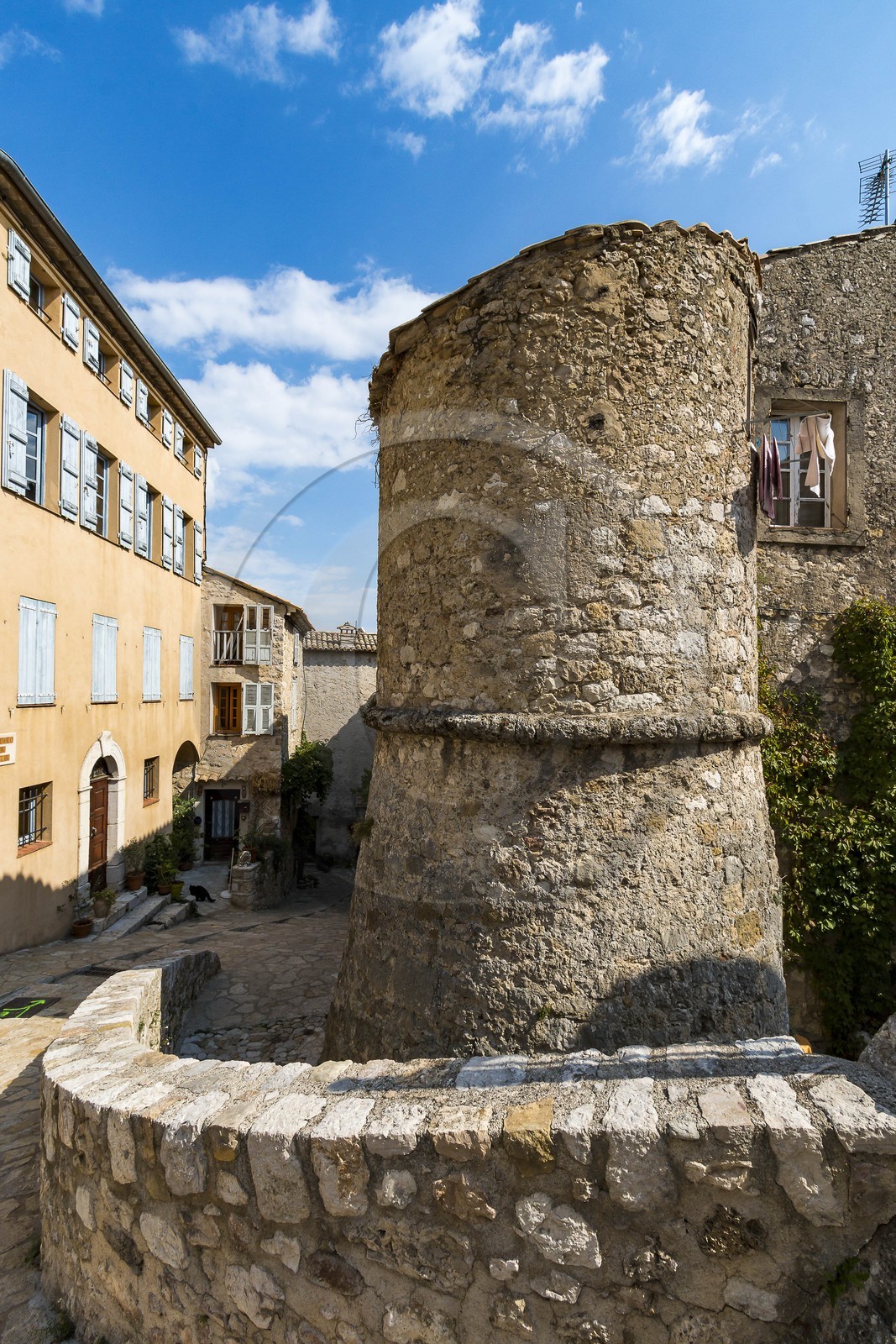 Carros, Centre international d'art contemporain (CIAC)