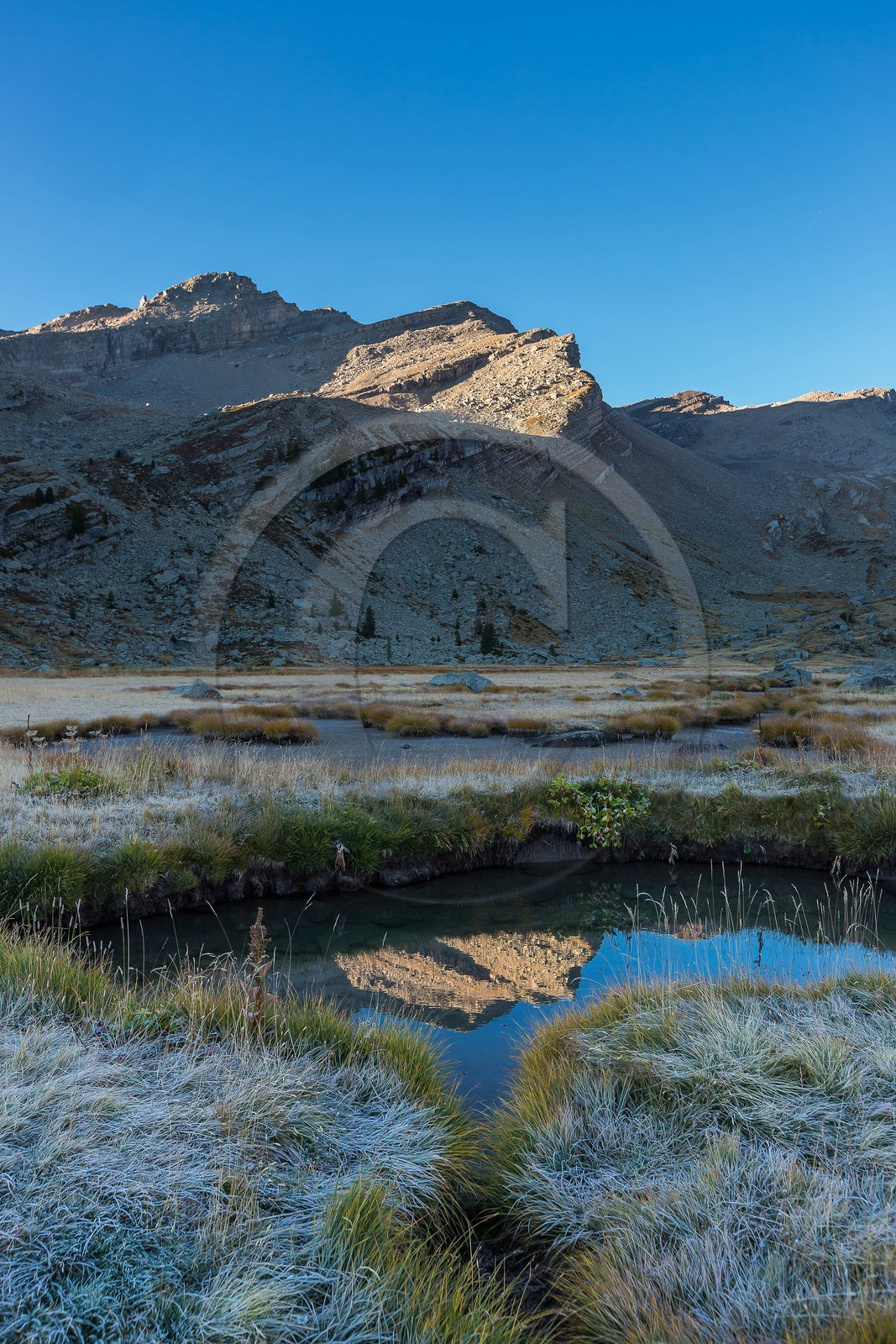 Vallon du Laverq, lac et tourbière Les Eaux-Tortes