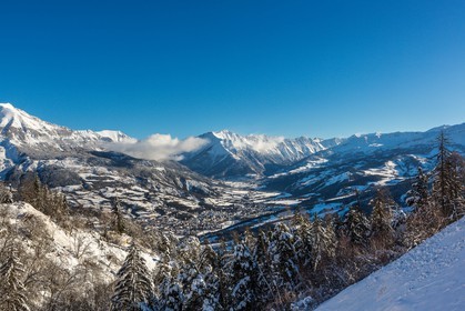Uvernet-Fours, station de ski de Praloup